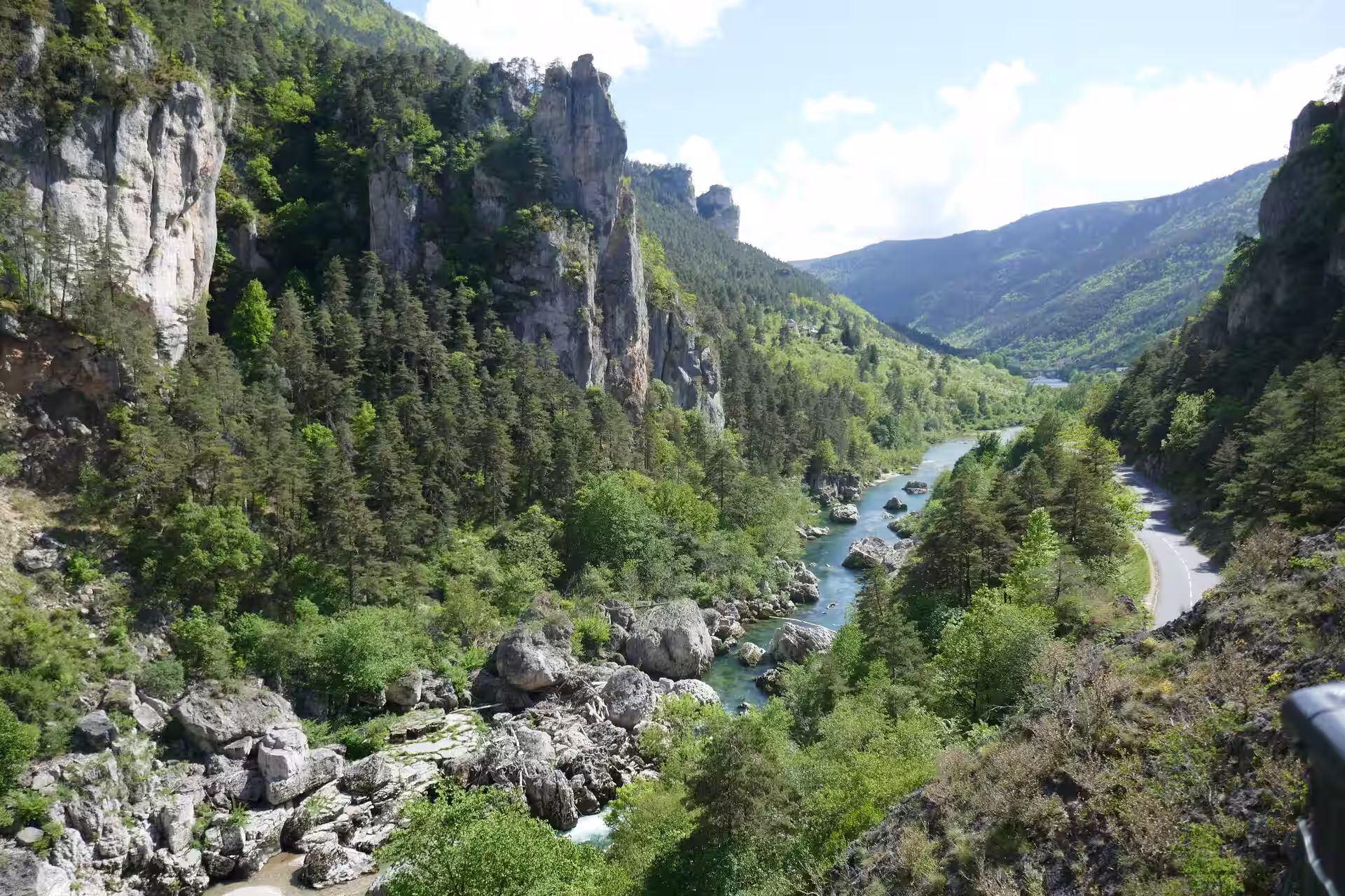 Rafting in Auvergne-Rhône-Alpes, France – Best Spots & Local Tips